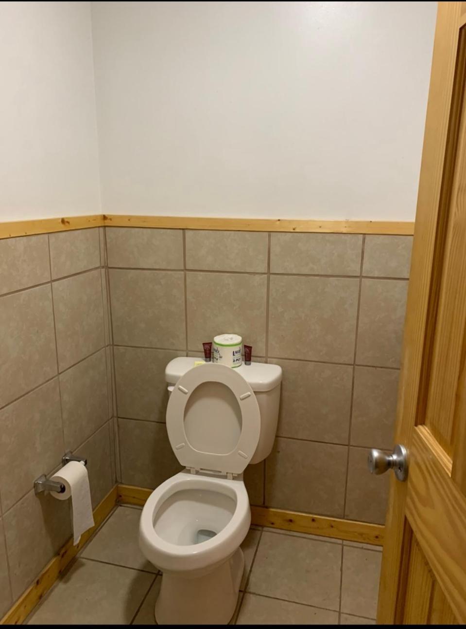 Aberdeen Beverly Hills Inn מראה חיצוני תמונה